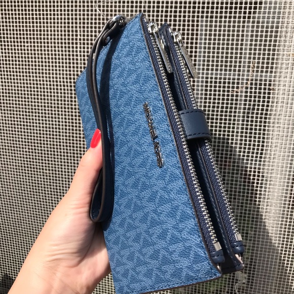 Nwt! Michael KORS Wallet - Picture 1 of 5
